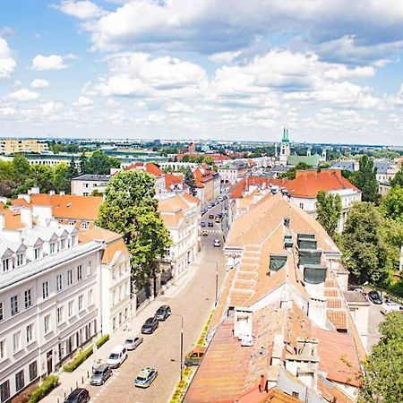 Central Apartment With Balcony And Views, Old Town, Metro Warsaw Exterior photo